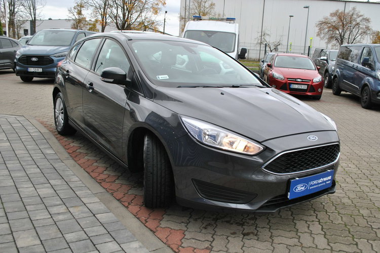 Focus Hatchback Trend 1, 5 TDCi 95KM ASO Forda Gwarancja zdjęcie 4
