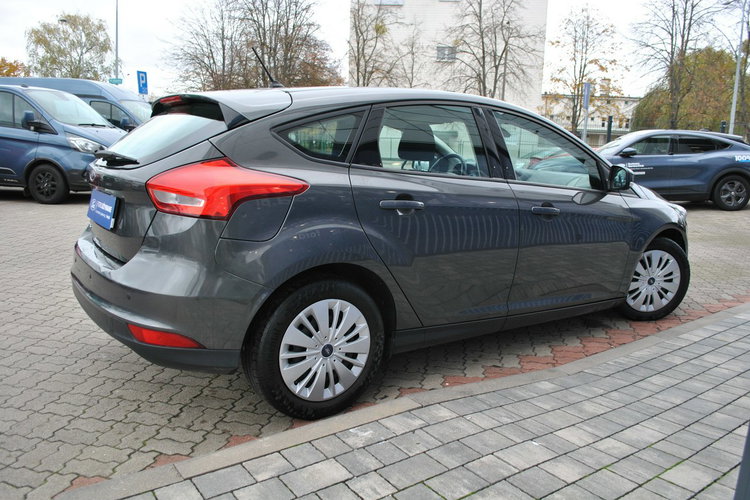 Focus Hatchback Trend 1, 5 TDCi 95KM ASO Forda Gwarancja zdjęcie 9