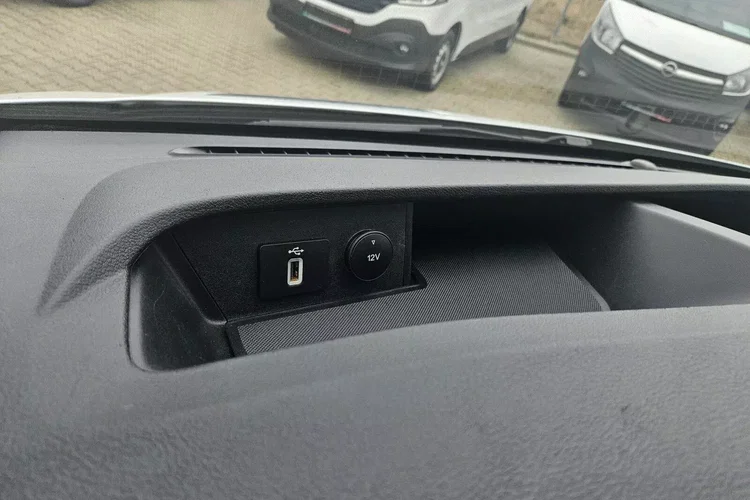 Ford transit Skrzynia 64900zł NETTO 2.0TdCi/170KM zdjęcie 17