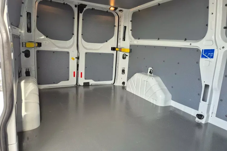 Ford transit-custom Long 52999zł NETTO AUTOMAT 2.0 TdCi/131KM zdjęcie 14