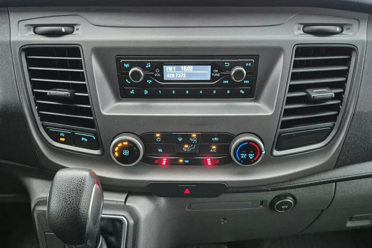 Ford transit-custom Long 52999zł NETTO AUTOMAT 2.0 TdCi/131KM zdjęcie 25