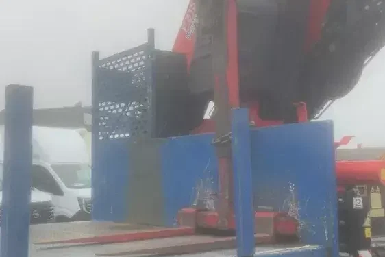 DAF CF 480 8x4 E6 / HDS Fassi F315A.2.26 / platforma zdjęcie 4