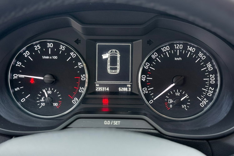 Skoda Octavia Salon Polska Faktura VAT 23% zdjęcie 18