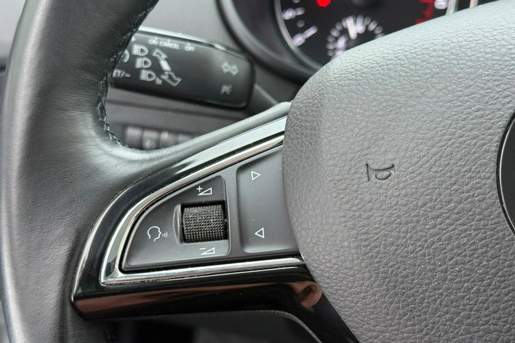 Skoda Octavia Salon Polska Faktura VAT 23% zdjęcie 19