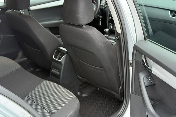 Skoda Octavia Salon Polska Faktura VAT 23% zdjęcie 8