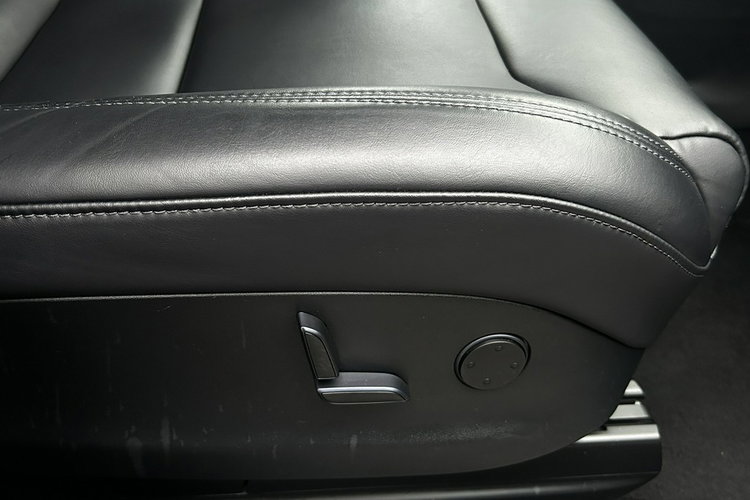 Tesla Model X 100D/6os/el.drzwi/autopilot/540KM/Sufit alcantara/Kam.cof/grz. fot. 6x zdjęcie 11