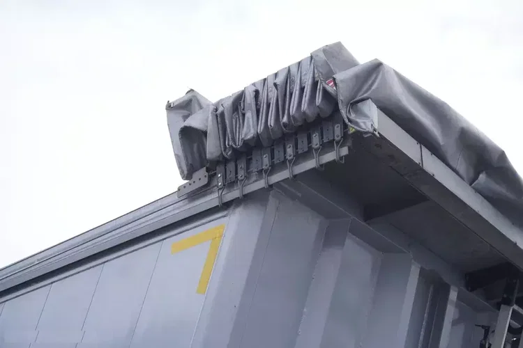 Wielton NW-3 / waga 6.2 t / poj. 38m3 / elek. dach / Teflon / 20 naczep r.2022 zdjęcie 8