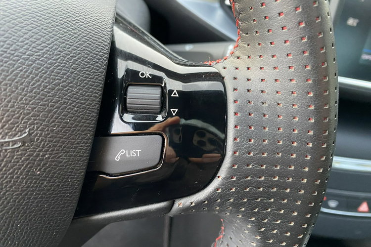 Peugeot 308 GT Zadbany z oryginalnym niskim przebiegiem zdjęcie 25