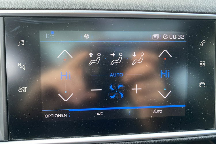 Peugeot 308 GT Zadbany z oryginalnym niskim przebiegiem zdjęcie 27