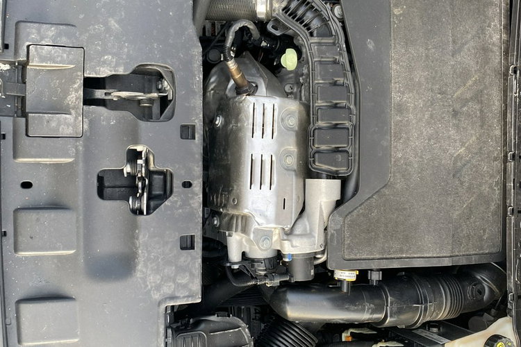 Peugeot 308 GT Zadbany z oryginalnym niskim przebiegiem zdjęcie 28