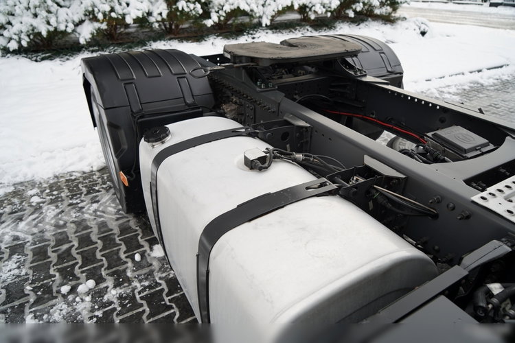 Volvo FH 460 / EEV  / I-SHIFT   zdjęcie 17