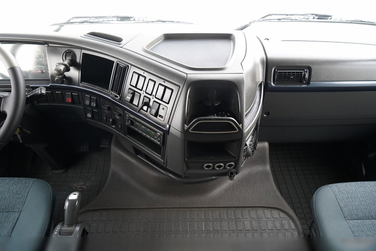 Volvo FH 460 / EEV  / I-SHIFT   zdjęcie 31