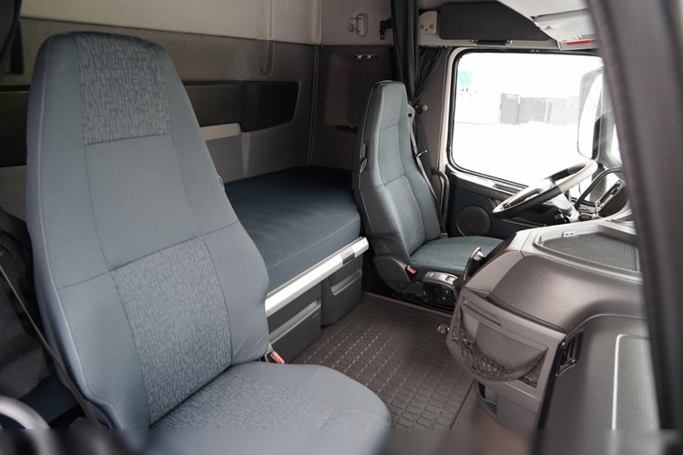 Volvo FH 460 / EEV  / I-SHIFT   zdjęcie 35