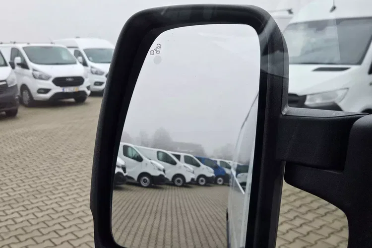 Renault Master L3H2 109999zł Netto Brygadówka 7 osób 2.3 dCi/136KM zdjęcie 18