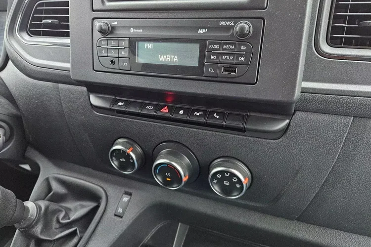 Renault Master L3H2 109999zł Netto Brygadówka 7 osób 2.3 dCi/136KM zdjęcie 27