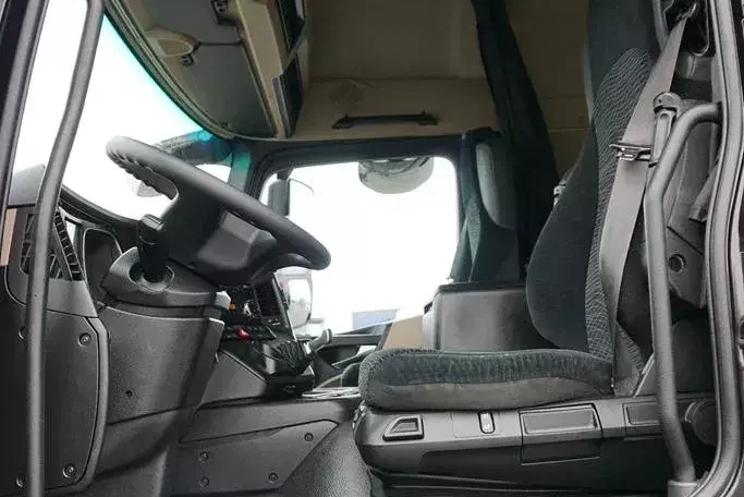 Mercedes / ACTROS / 2533 / ACC / E 6 / FIRANKA / ŁAD. 15 450 KG / 19 PALET zdjęcie 7