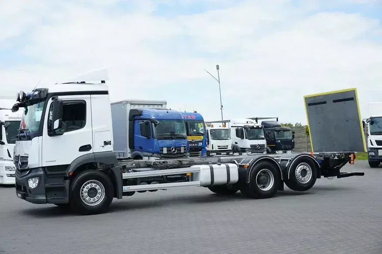 Mercedes / ANTOS / 2535 / ACC / E 6 / BDF + WINDA / 7.15 , 7.45, 7.82 M / OŚ SKRĘTNA zdjęcie 3