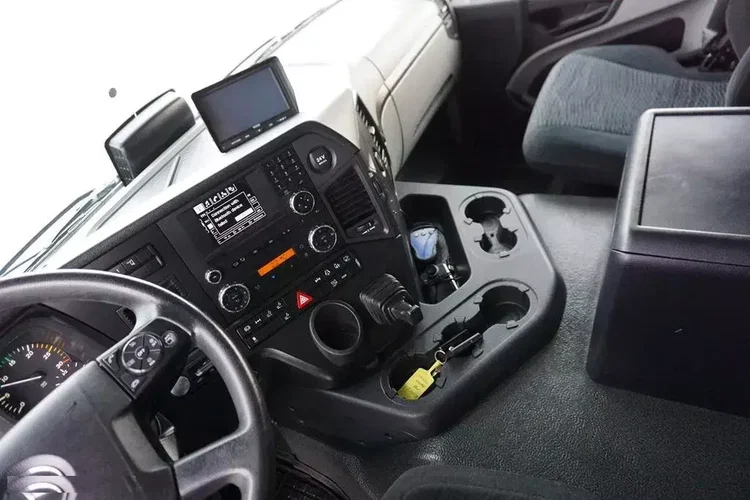 Mercedes / ANTOS / 2535 / ACC / E 6 / BDF + WINDA / 7.15 , 7.45, 7.82 M / OŚ SKRĘTNA zdjęcie 9