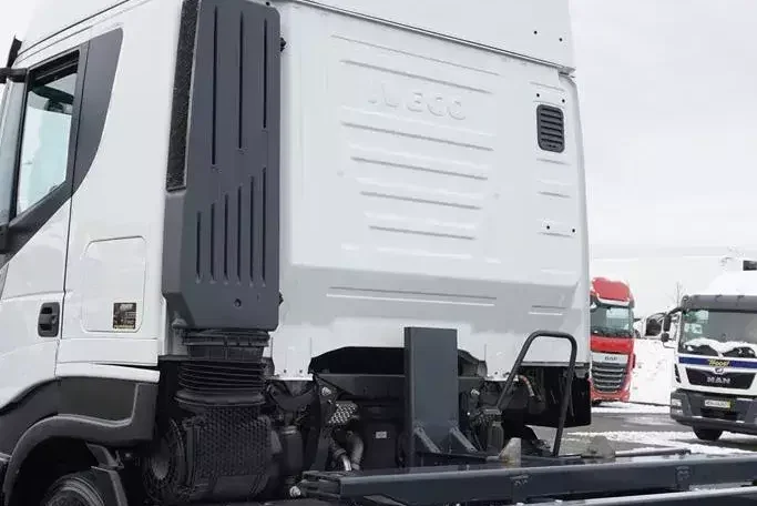 Iveco STRALIS / 460 / ACC / E 6 / RETARDER / BDF / 7.15 M , 7.45 M zdjęcie 23