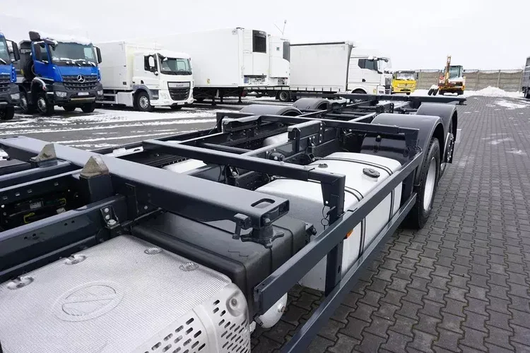 Iveco STRALIS / 460 / ACC / E 6 / RETARDER / BDF / 7.15 M , 7.45 M zdjęcie 25