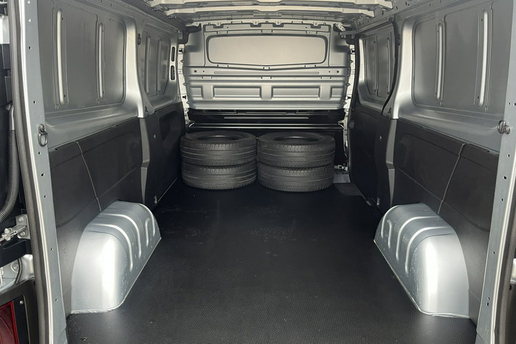 Renault Trafic L2H1 2.0/150KM Gwarancja Relingi Kamera Cofania zdjęcie 6