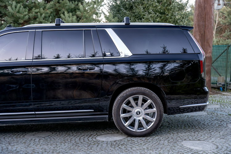 Cadillac Escalade ESV / 6.2 426KM / 7-osobowy / Bogata opcja / / Bezwypadkowy zdjęcie 18