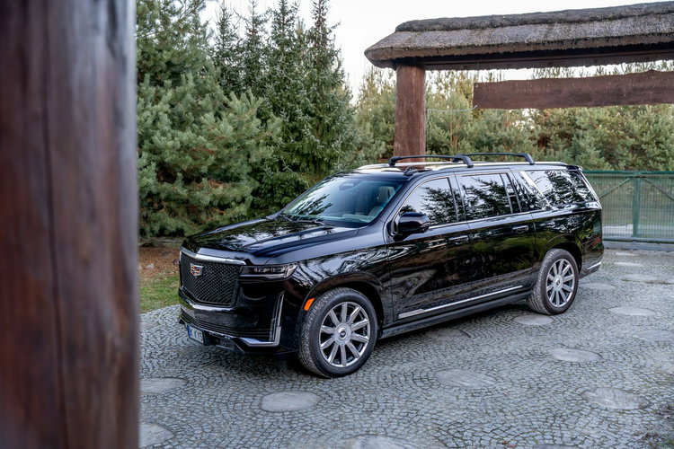 Cadillac Escalade ESV / 6.2 426KM / 7-osobowy / Bogata opcja / / Bezwypadkowy zdjęcie 21