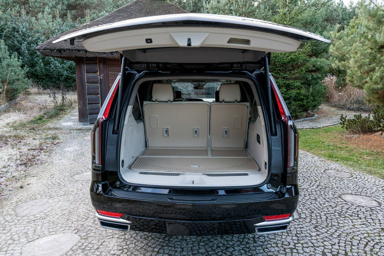 Cadillac Escalade ESV / 6.2 426KM / 7-osobowy / Bogata opcja / / Bezwypadkowy zdjęcie 36