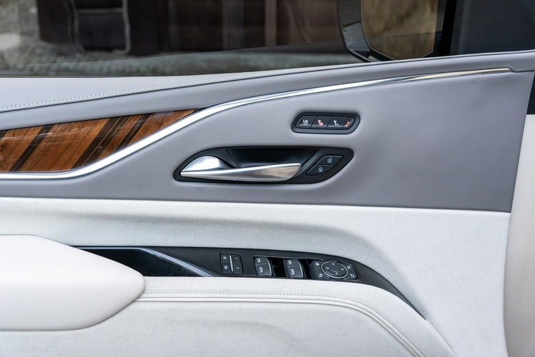 Cadillac Escalade ESV / 6.2 426KM / 7-osobowy / Bogata opcja / / Bezwypadkowy zdjęcie 41