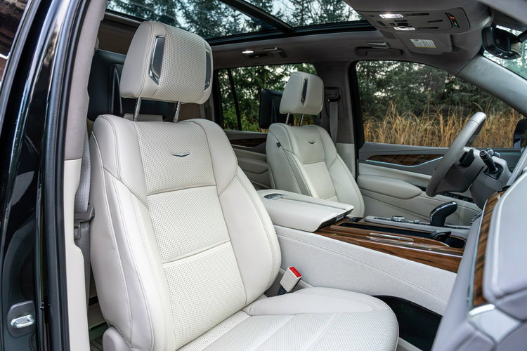 Cadillac Escalade ESV / 6.2 426KM / 7-osobowy / Bogata opcja / / Bezwypadkowy zdjęcie 46