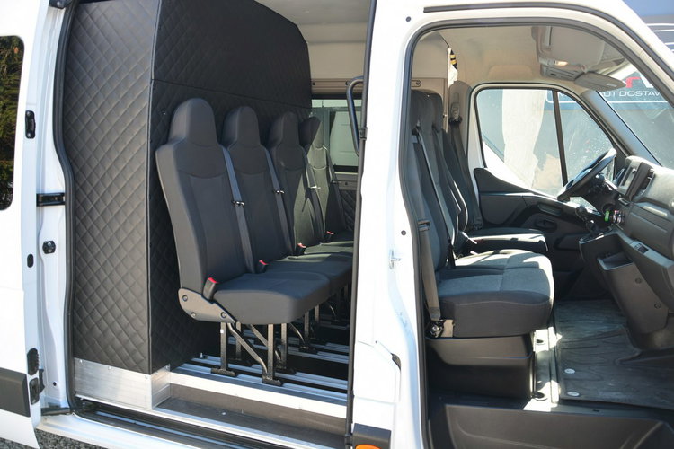 Renault Master max master 7os brygadówka L4H2 pełna opcja 2023r. 165KM zdjęcie 6