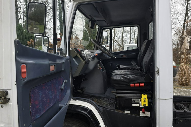 Mercedes VARIO 815 Mocna wywrotka zdjęcie 8