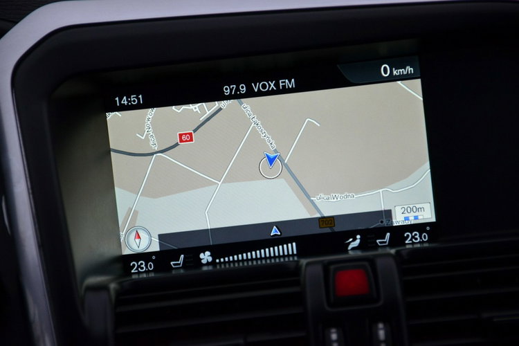 Volvo XC 60 Zarejestrowane 2.0D4 181KM Lift LED Serwis Navi Kamera Grz.fotele zdjęcie 30