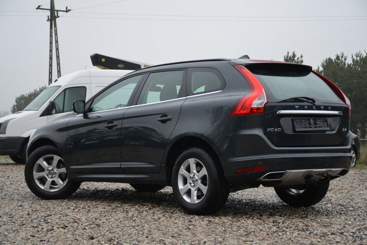 Volvo XC 60 Zarejestrowane 2.0D4 181KM Lift LED Serwis Navi Kamera Grz.fotele zdjęcie 7