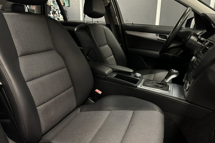 C 200 Mercedes C200 Kompressor W204K Zadbany Rej PL Gwarancja zdjęcie 12