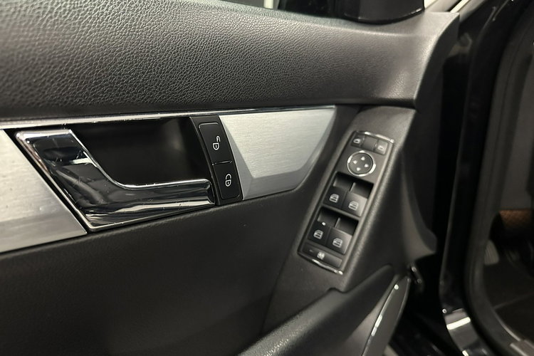 C 200 Mercedes C200 Kompressor W204K Zadbany Rej PL Gwarancja zdjęcie 18