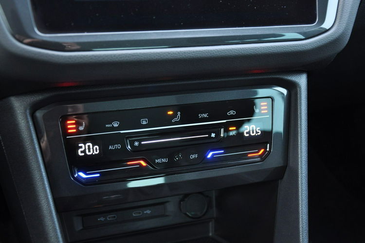 Volkswagen Tiguan 2.0TSI 190KM 4Motion DSG Kamera El.Klapa Podgrz.Kier SalonPL 1wł zdjęcie 22