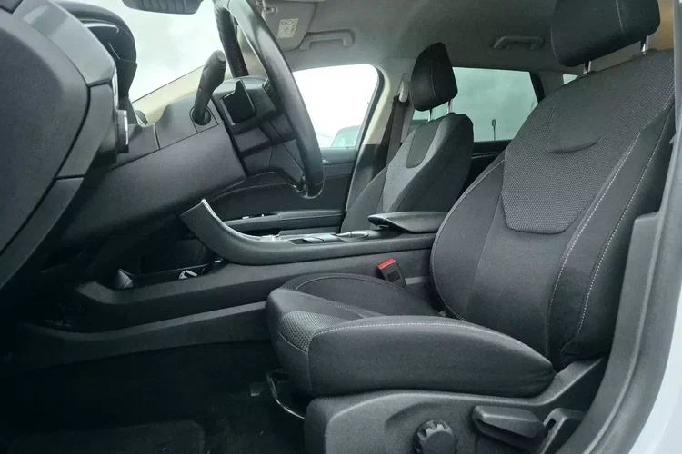 Ford mondeo zdjęcie 14