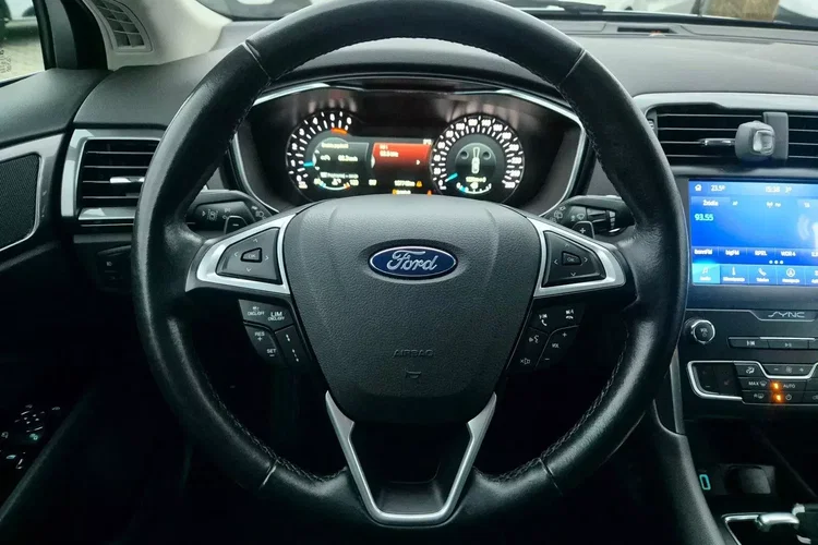 Ford mondeo zdjęcie 17