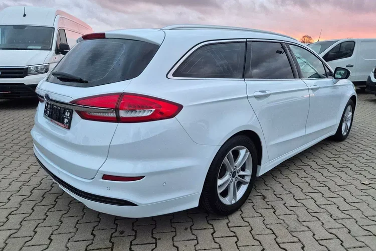 Ford mondeo zdjęcie 7