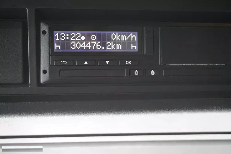 MAN TGX 18.510 E6 4x2 / Retarder / Kab. sypialna / 2023 / 4 szt zdjęcie 4