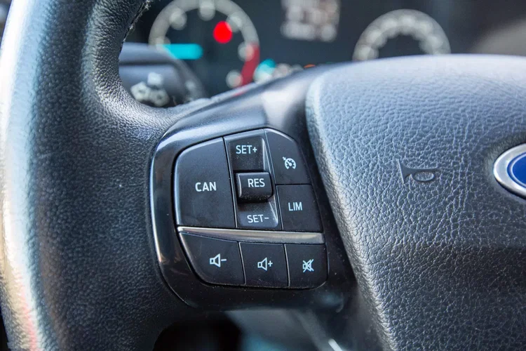 Ford Transit L2H2 ŚREDNI zdjęcie 44