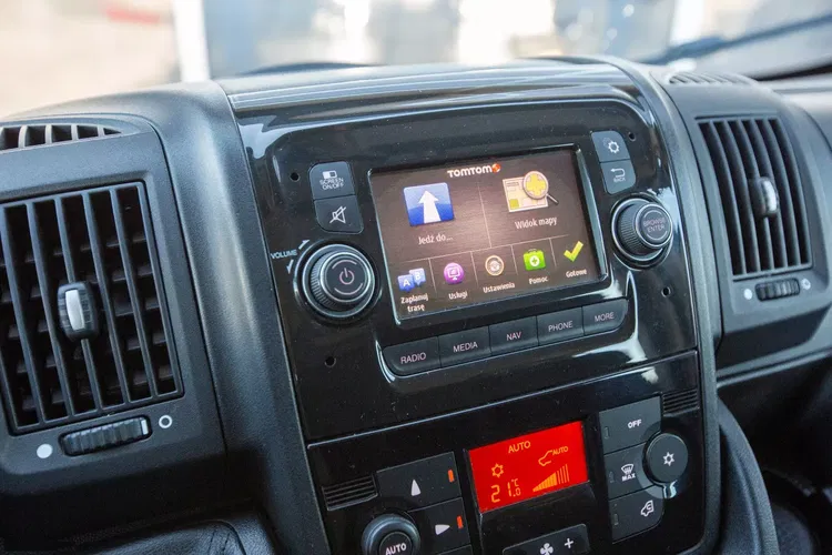 Peugeot Boxer DOKA 7-OSÓB Maxi SKRZYNIA 165KM zdjęcie 30