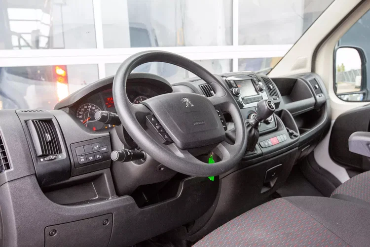 Peugeot Boxer PREMIUM L4H2 MAXI 4.10m zdjęcie 25