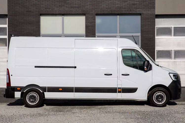 Renault Master 2.3 BLUE DCI L3H2 bogate wyposażenie zdjęcie 22
