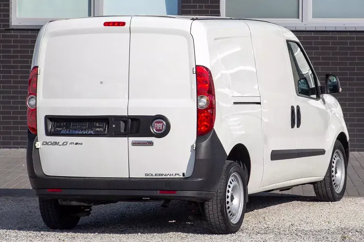 Fiat Doblo MAXI L2H1 Cargo PROFESSIONAL zdjęcie 19