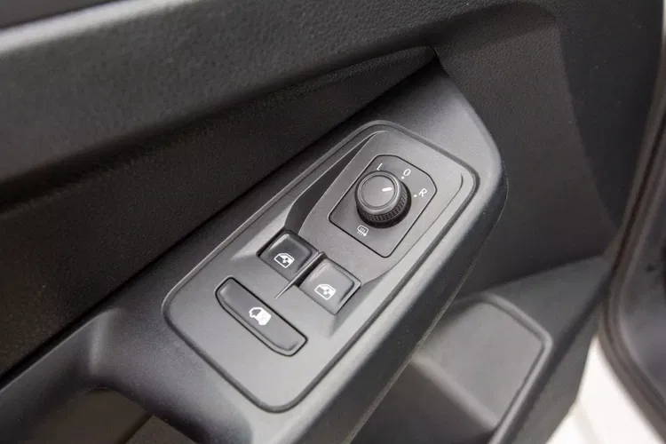 Volkswagen Caddy L2H1 MAXI furgon NOWY MODEL zdjęcie 45