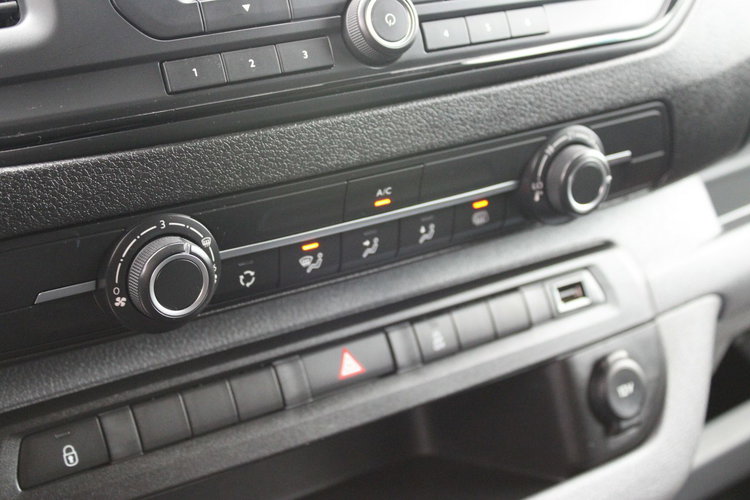 Toyota ProAce Brygadowa Salon Polska Gwaarancja zdjęcie 15