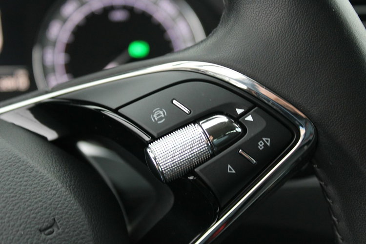 Skoda Superb Ambition DSG Kamera netto 69 837 PLN Gwarancja G.Fotele zdjęcie 23