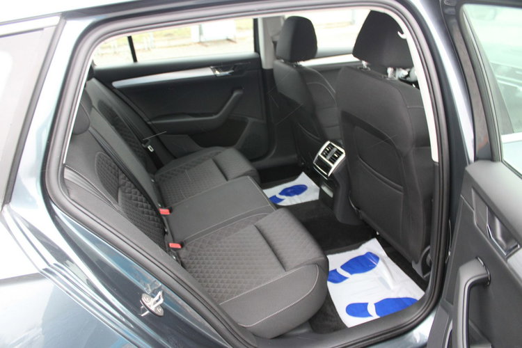 Skoda Superb Ambition DSG Kamera netto 69 837 PLN Gwarancja G.Fotele zdjęcie 27